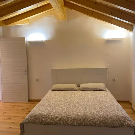 Apartment Osteria Al Cantonaccio Brusimpiano